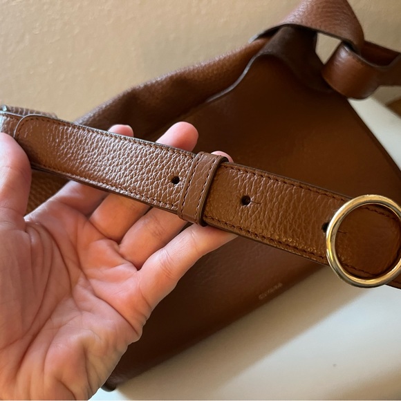 Cuyana Tan Crossbody Bag - Picture 7 of 16